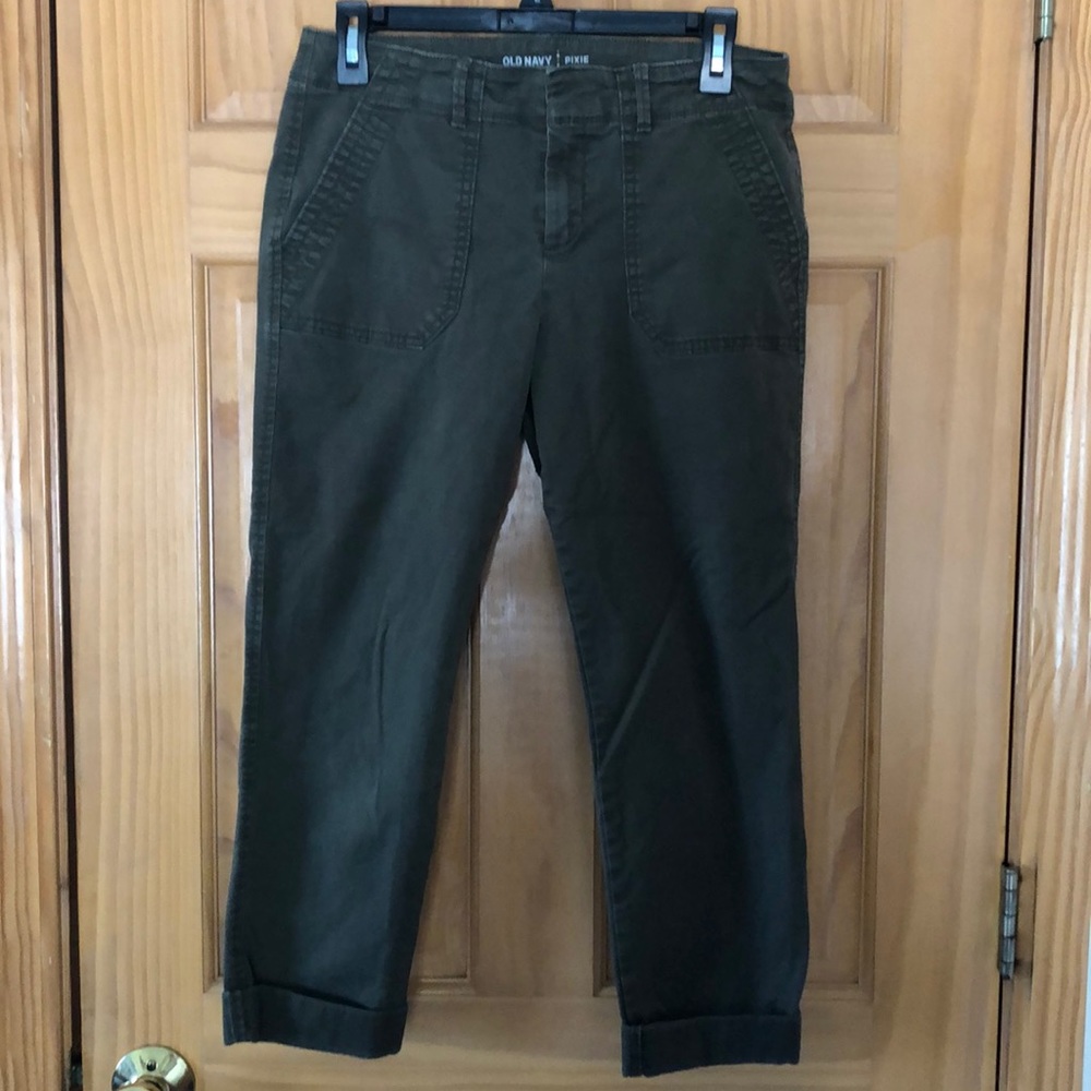Old Navy Pixie Size 4